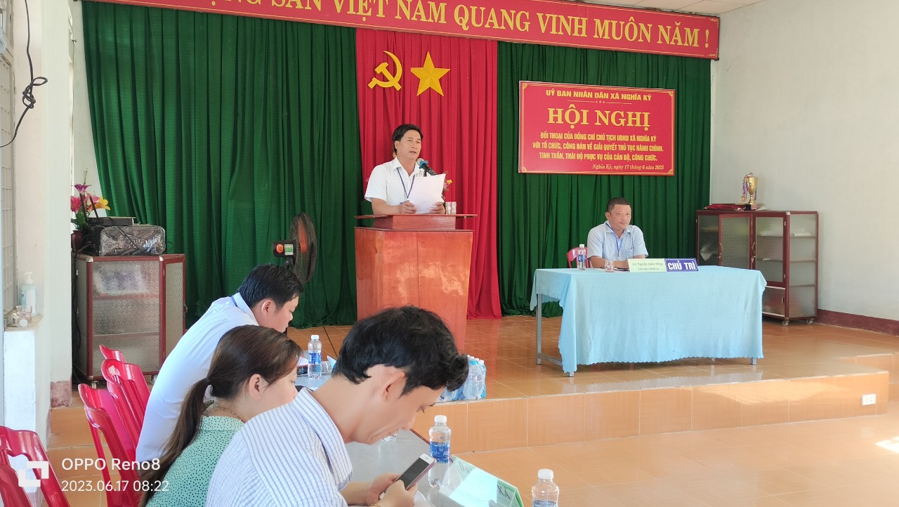 Đồng chí Chủ tịch UBND xã Nghĩa Kỳ đối thoại với Nhân dân thôn Phú Sơn!