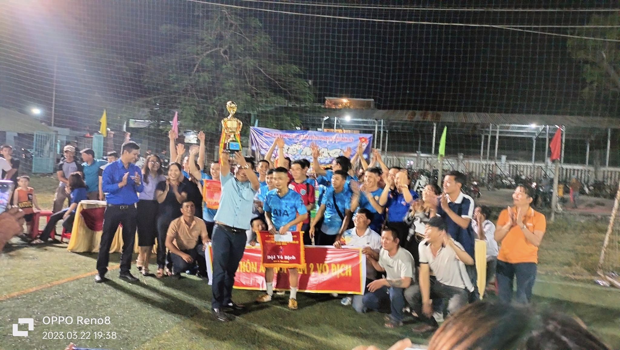 Đội bóng đá thôn An Hội Nam 2 vô địch giải Bóng đá Thanh niên nông thôn xã năm 2023